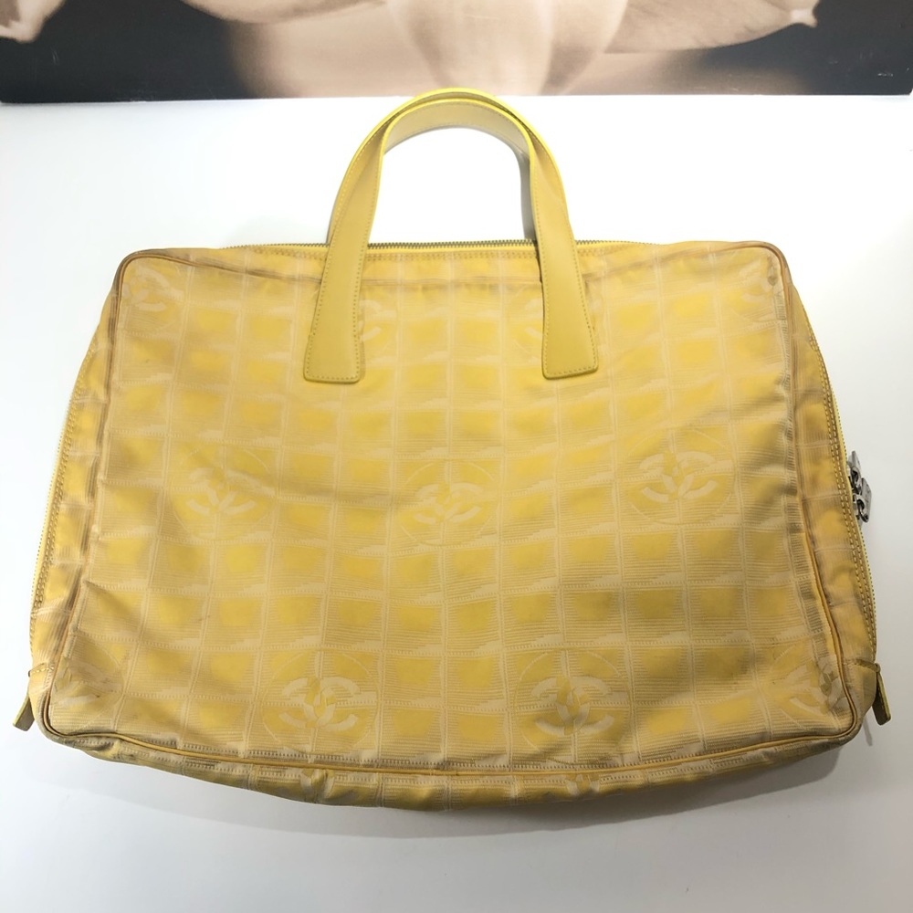 Authentic chanel nylon bag - Picture 6 of 14